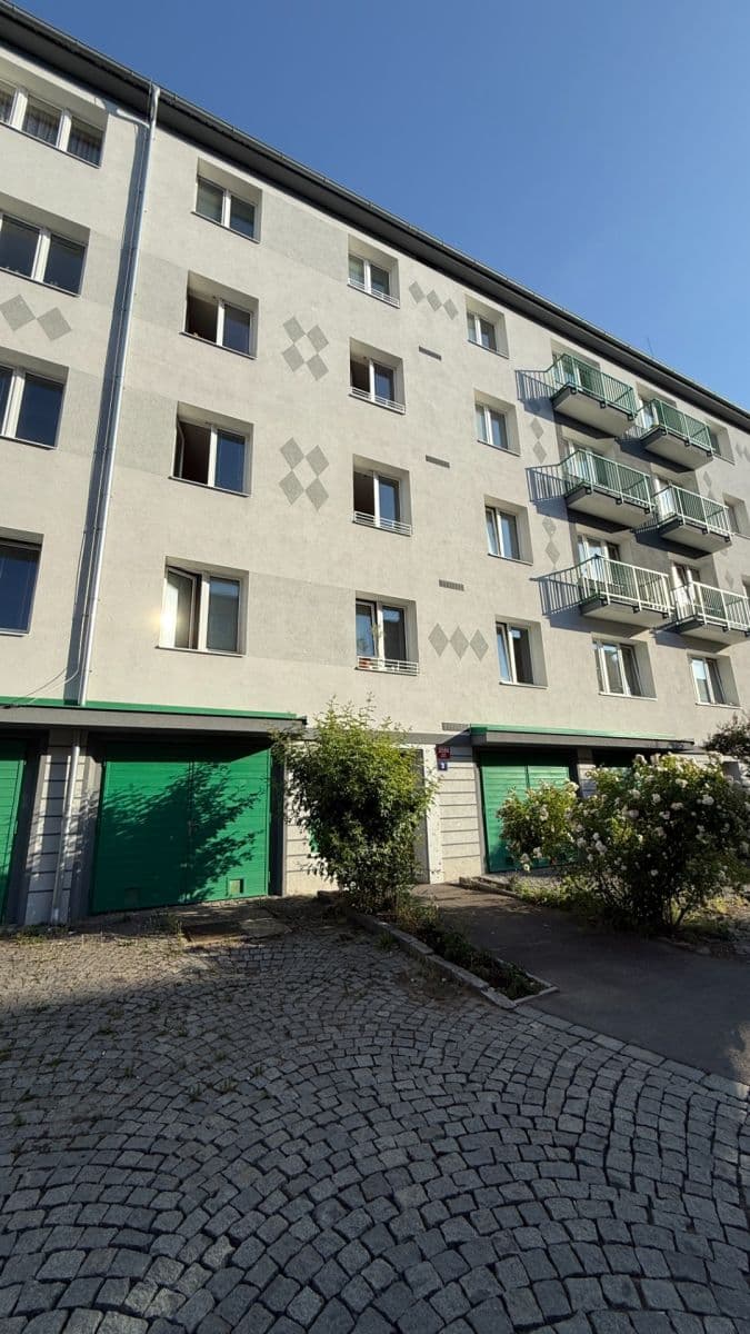 Prenájom bytu 1-izbový 36 m², Na Vrcholu, Praha, Praha Prenájom bytu 1-izbový 36 m², Na Vrcholu, Praha, Praha