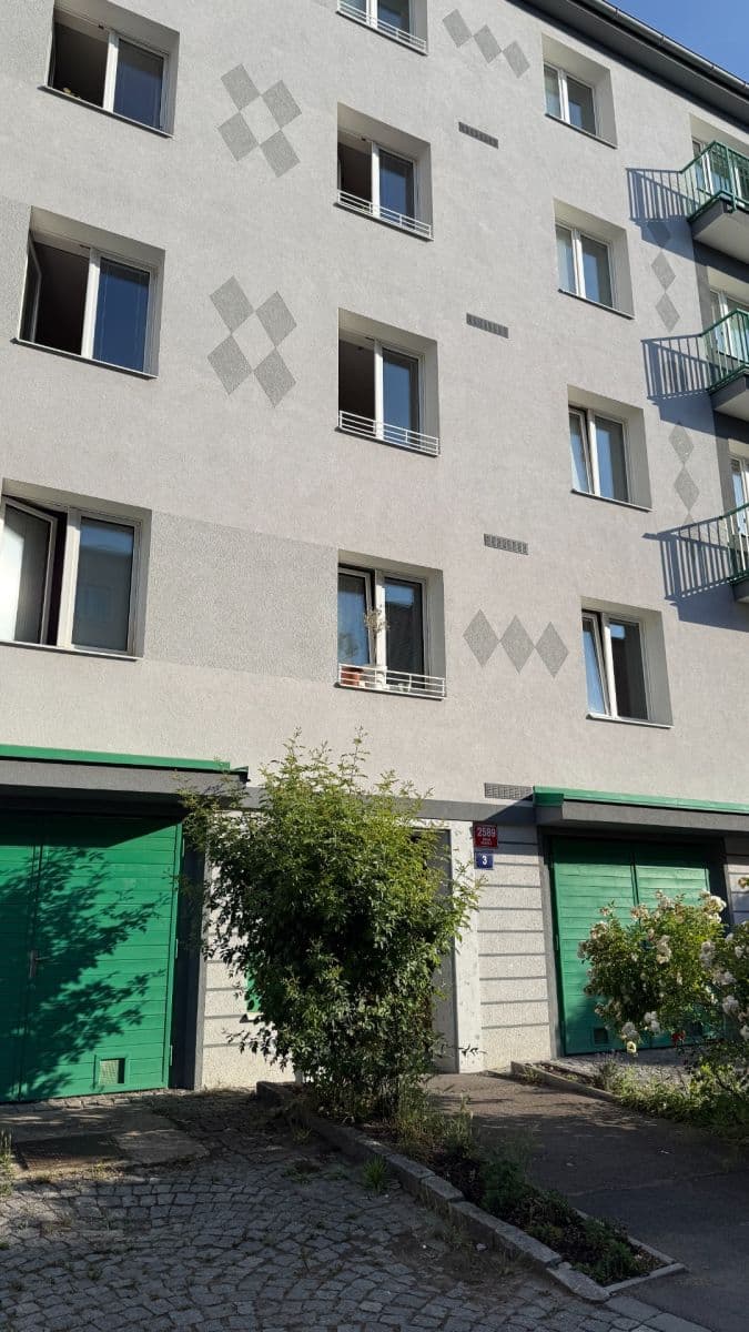 Prenájom bytu 1-izbový 36 m², Na Vrcholu, Praha, Praha Prenájom bytu 1-izbový 36 m², Na Vrcholu, Praha, Praha