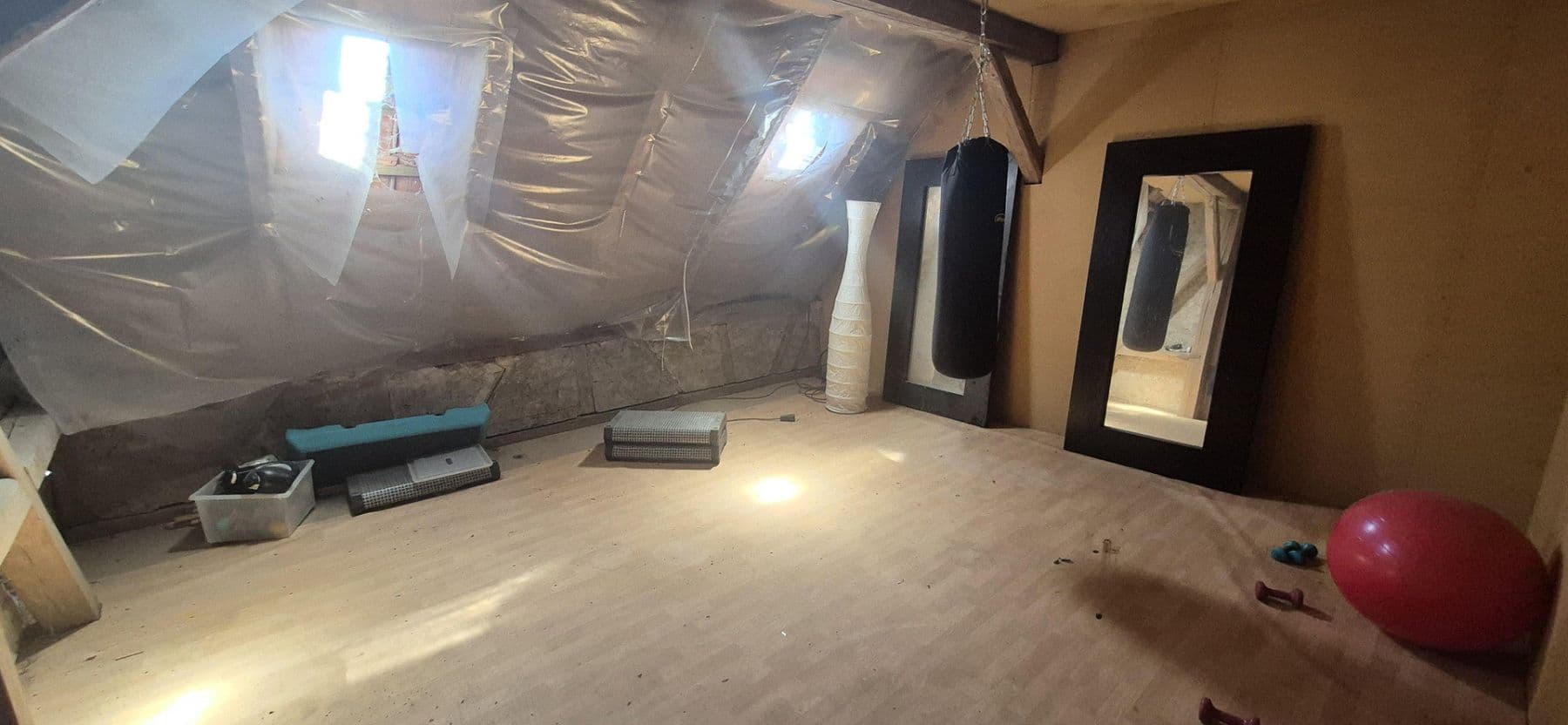 Predaj domu 153 m², pozemok 512 m², Mühlacker, Bádensko-Wurttembersko Predaj domu 153 m², pozemok 512 m², Mühlacker, Bádensko-Wurttembersko
