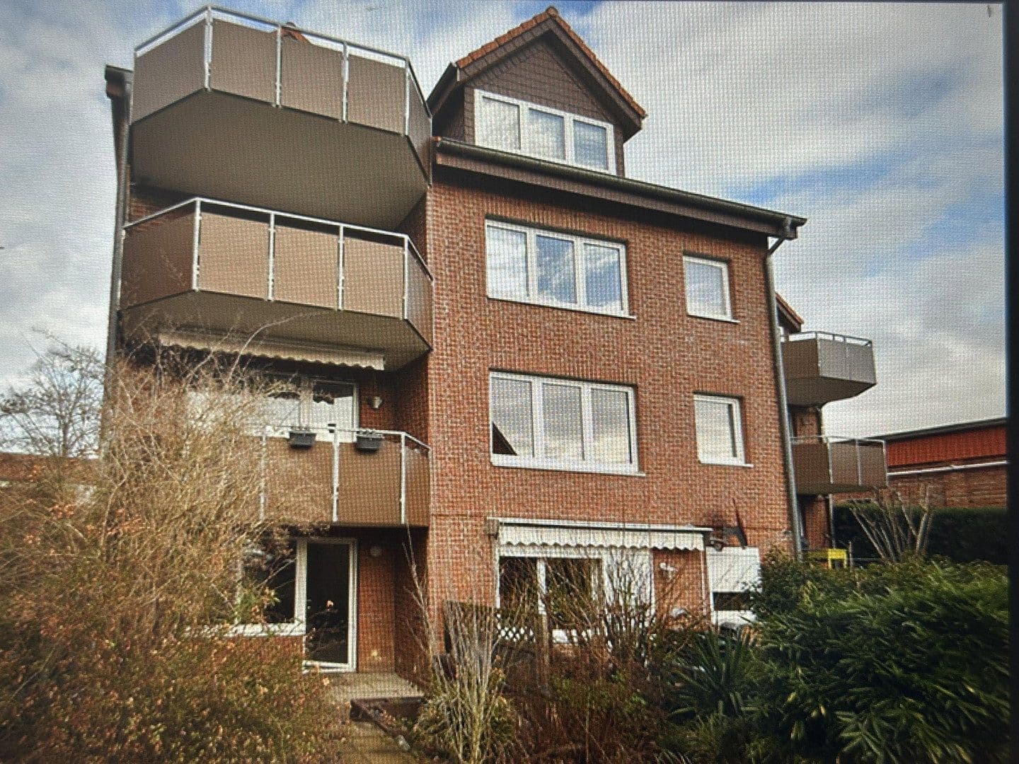 Prenájom bytu 2-izbový 57 m², Itzumer Hauptstraße, Hildesheim, Dolné Sasko Prenájom bytu 2-izbový 57 m², Itzumer Hauptstraße, Hildesheim, Dolné Sasko