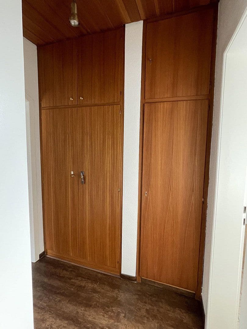 Prenájom bytu 5-izbový 107 m², Nagold, Bádensko-Wurttembersko Prenájom bytu 5-izbový 107 m², Nagold, Bádensko-Wurttembersko