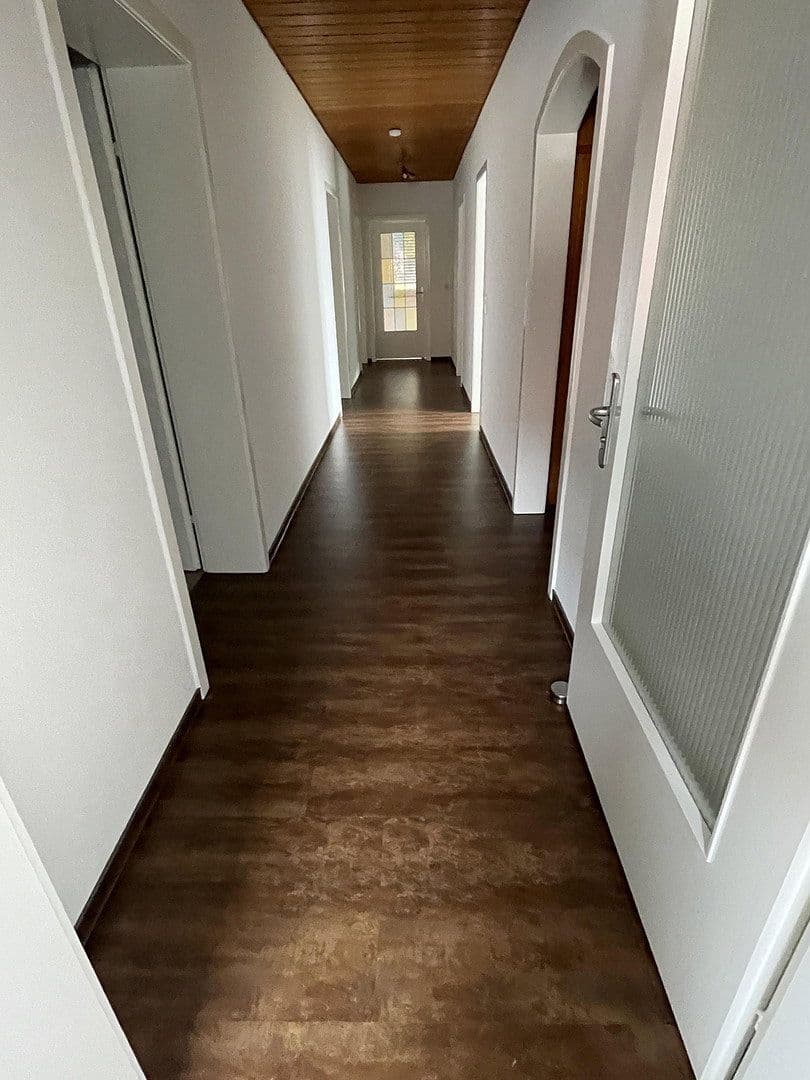 Prenájom bytu 5-izbový 107 m², Nagold, Bádensko-Wurttembersko Prenájom bytu 5-izbový 107 m², Nagold, Bádensko-Wurttembersko