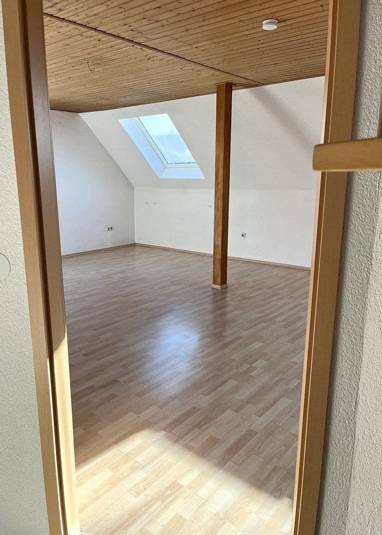 Predaj domu 204 m², pozemok 542 m², Mickhausen, Bavorsko Predaj domu 204 m², pozemok 542 m², Mickhausen, Bavorsko
