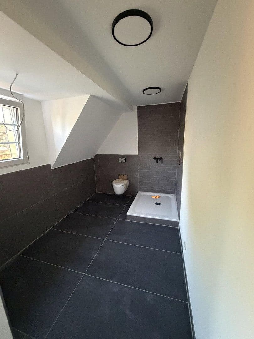 Prenájom bytu 2-izbový 95 m², Zülpich, Severné Porýnie - Westfálsko Prenájom bytu 2-izbový 95 m², Zülpich, Severné Porýnie - Westfálsko