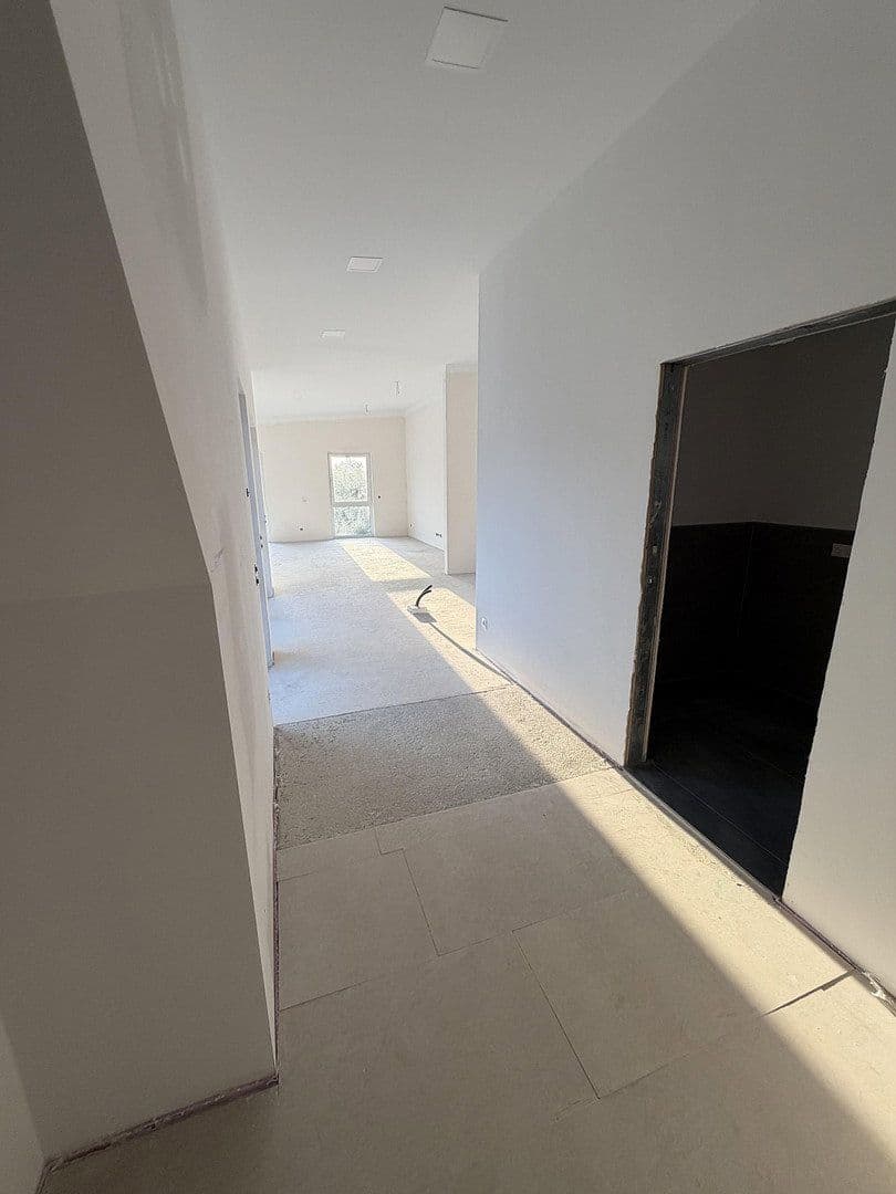 Prenájom bytu 2-izbový 95 m², Zülpich, Severné Porýnie - Westfálsko Prenájom bytu 2-izbový 95 m², Zülpich, Severné Porýnie - Westfálsko
