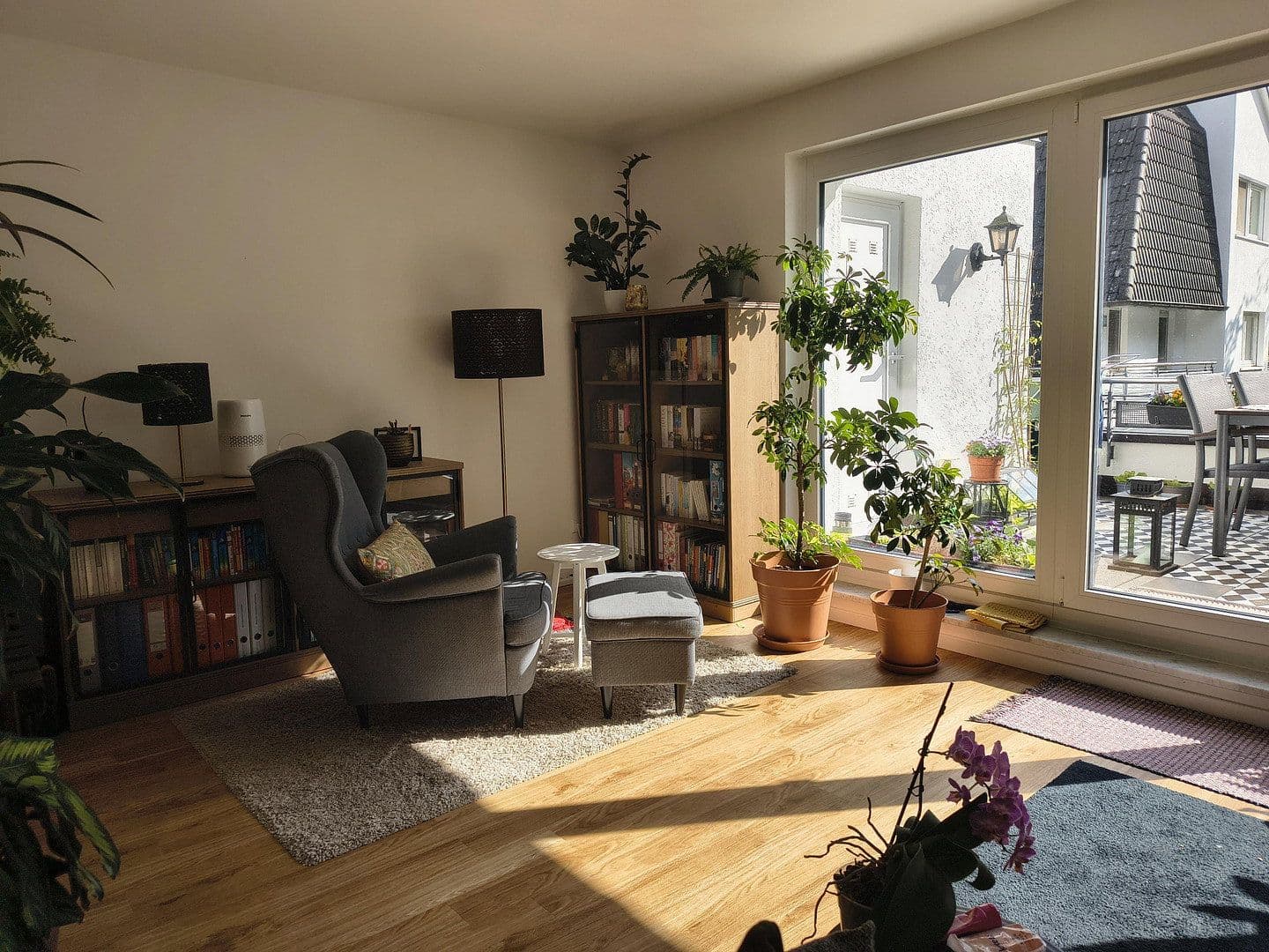 Prenájom bytu 2-izbový 89 m², Lindenallee 60a, Neuruppin, Brandenbursko Prenájom bytu 2-izbový 89 m², Lindenallee 60a, Neuruppin, Brandenbursko
