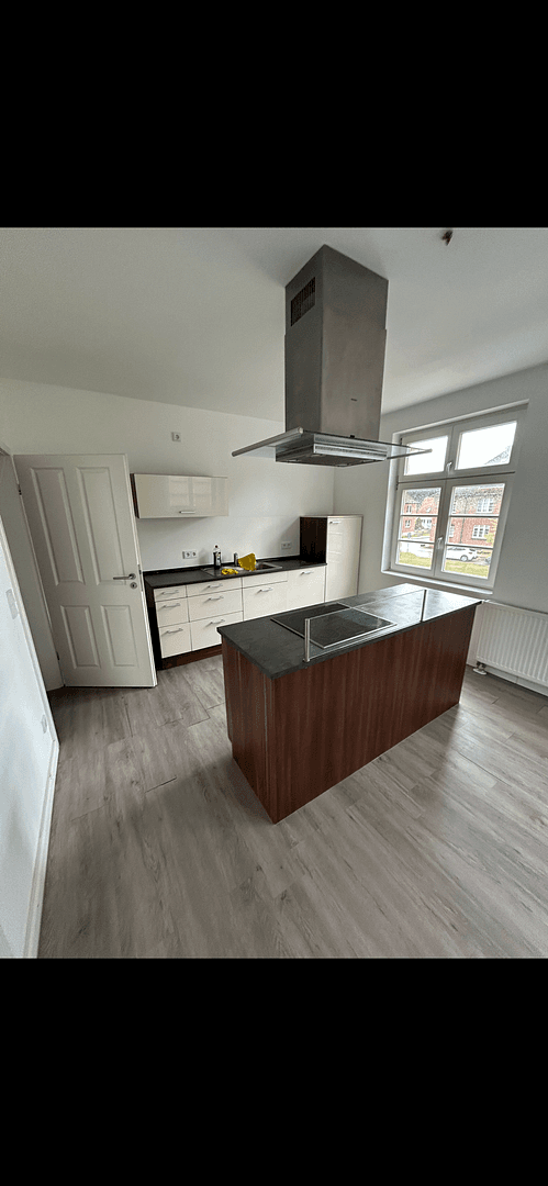 Prenájom bytu 4-izbový 98 m², Goetheplatz 3, Schönberg, Meklenbursko-Predpomoransko Prenájom bytu 4-izbový 98 m², Goetheplatz 3, Schönberg, Meklenbursko-Predpomoransko