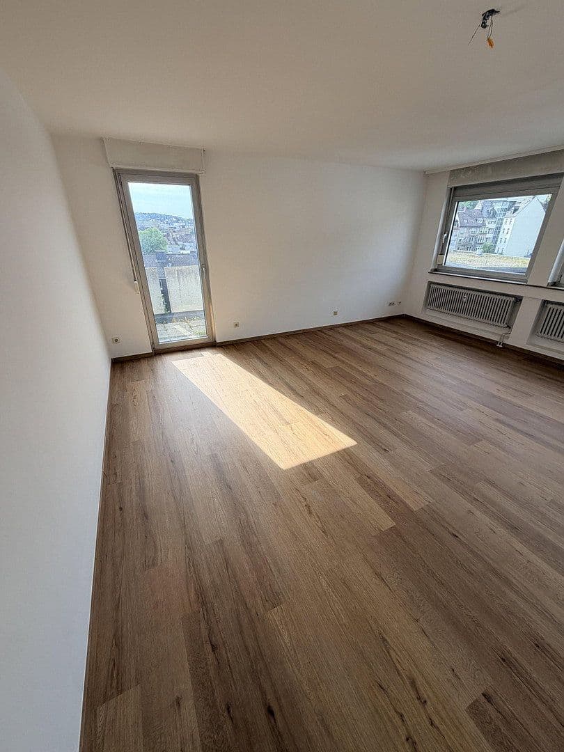 Prenájom bytu 2-izbový 80 m², Hofkamp 140, Wuppertal, Severné Porýnie - Westfálsko Prenájom bytu 2-izbový 80 m², Hofkamp 140, Wuppertal, Severné Porýnie - Westfálsko