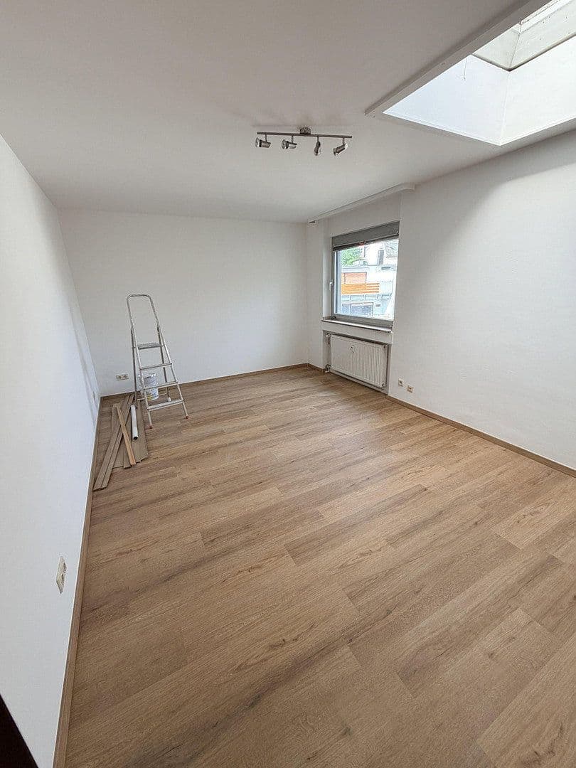 Prenájom bytu 2-izbový 80 m², Hofkamp 140, Wuppertal, Severné Porýnie - Westfálsko Prenájom bytu 2-izbový 80 m², Hofkamp 140, Wuppertal, Severné Porýnie - Westfálsko