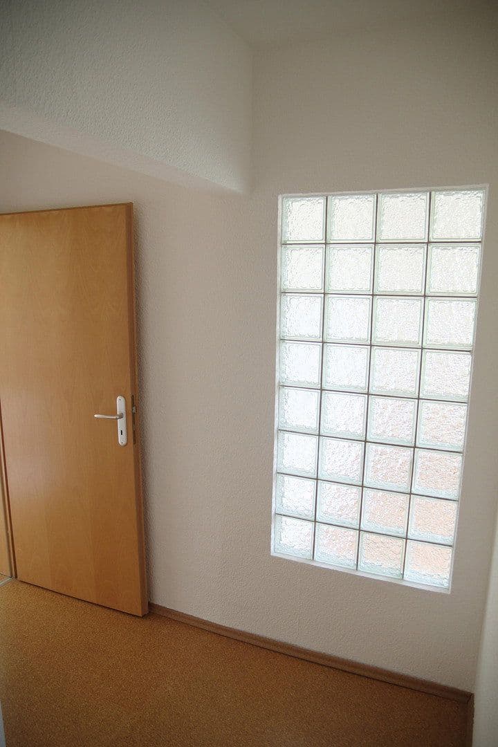 Prenájom bytu 2-izbový 89 m², Hilgenfeldweg 6, Jena, Durínsko Prenájom bytu 2-izbový 89 m², Hilgenfeldweg 6, Jena, Durínsko