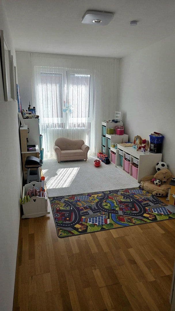 Predaj bytu 4-izbový 93 m², Haar, Bavorsko Predaj bytu 4-izbový 93 m², Haar, Bavorsko