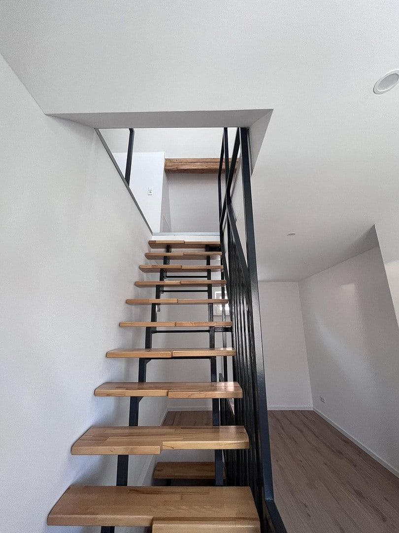 Prenájom domu 116 m², pozemok 300 m², Harthausen, Porýnie-Falcko Prenájom domu 116 m², pozemok 300 m², Harthausen, Porýnie-Falcko