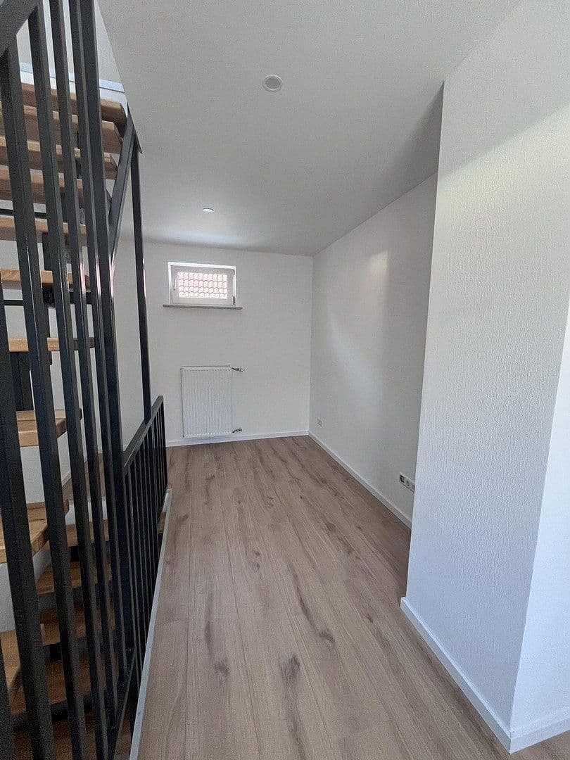 Prenájom domu 116 m², pozemok 300 m², Harthausen, Porýnie-Falcko Prenájom domu 116 m², pozemok 300 m², Harthausen, Porýnie-Falcko