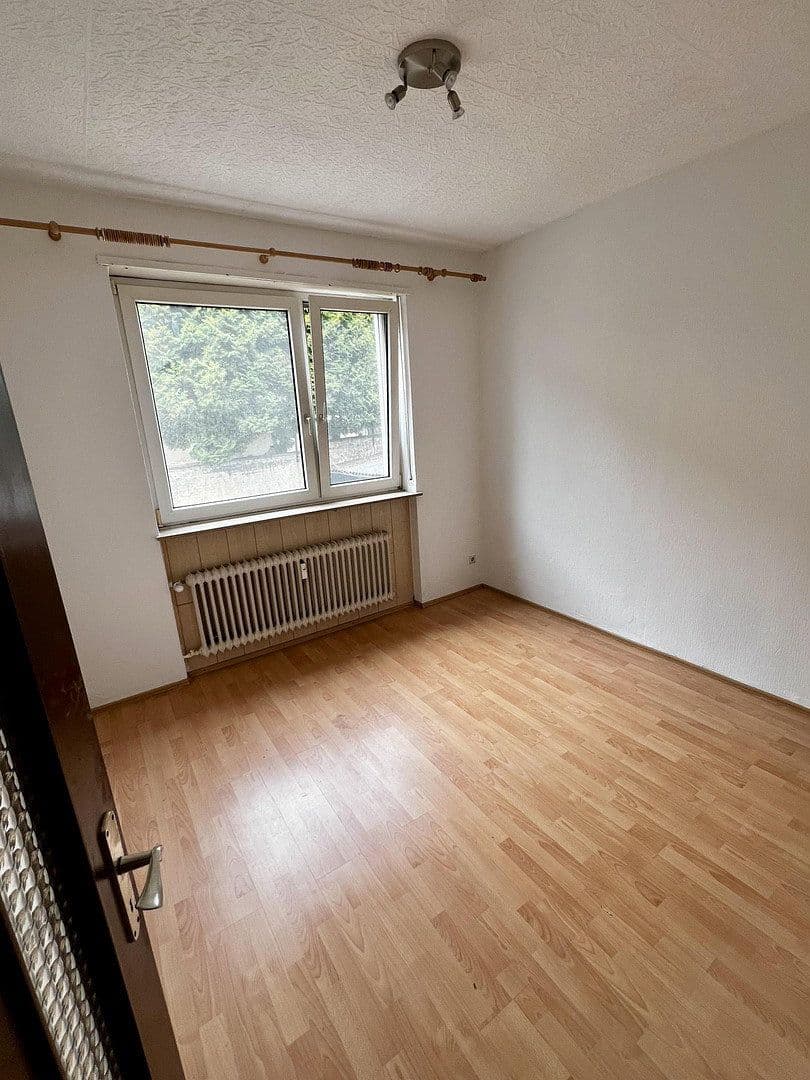 Prenájom bytu 3-izbový 63 m², Burbacher Markt 14, Saarbrücken, Sársko Prenájom bytu 3-izbový 63 m², Burbacher Markt 14, Saarbrücken, Sársko