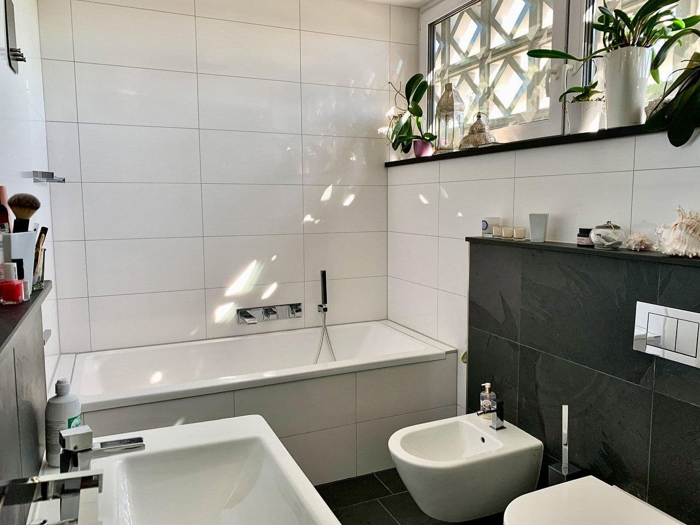 Prenájom domu 127 m², pozemok 450 m², Stadtbergen, Bavorsko Prenájom domu 127 m², pozemok 450 m², Stadtbergen, Bavorsko