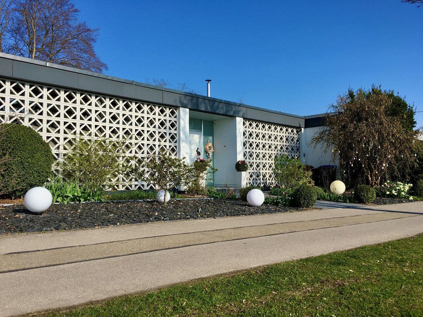 Prenájom domu 127 m², pozemok 450 m², Stadtbergen, Bavorsko Prenájom domu 127 m², pozemok 450 m², Stadtbergen, Bavorsko