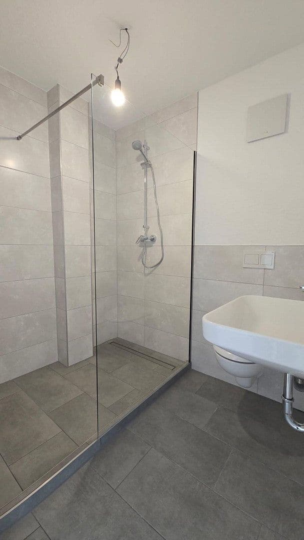 Prenájom bytu 2-izbový 70 m², Dillenburg, Hesensko Prenájom bytu 2-izbový 70 m², Dillenburg, Hesensko