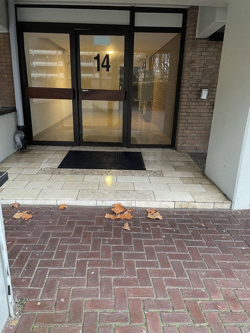 Prenájom bytu 17 m², Ziegeleiweg 14, Köln, Severné Porýnie - Westfálsko Prenájom bytu 17 m², Ziegeleiweg 14, Köln, Severné Porýnie - Westfálsko