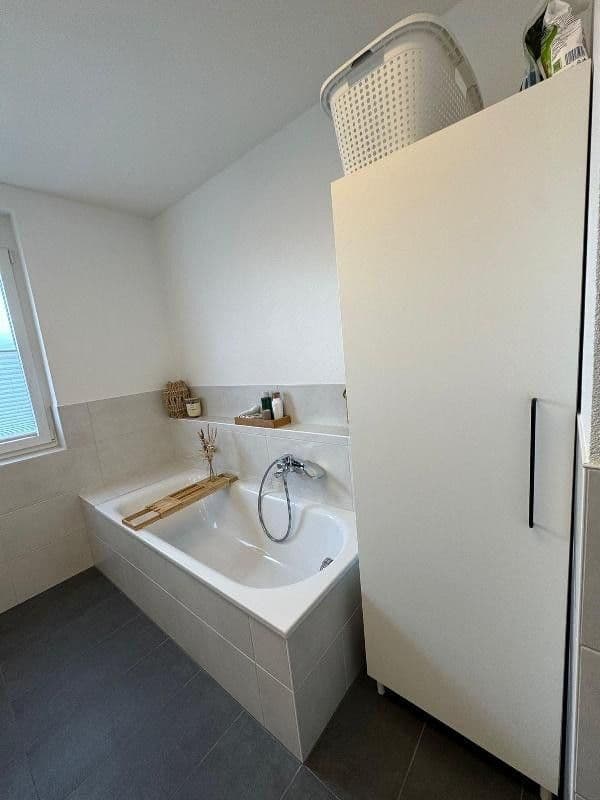 Prenájom bytu 4-izbový 141 m², Julius-Seiler-Strasse 1b, Schwanau, Bádensko-Wurttembersko Prenájom bytu 4-izbový 141 m², Julius-Seiler-Strasse 1b, Schwanau, Bádensko-Wurttembersko