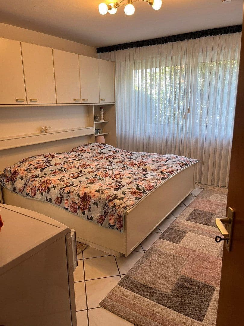 Prenájom bytu 2-izbový 58 m², Schloßstr. 317, Essen, Severné Porýnie - Westfálsko Prenájom bytu 2-izbový 58 m², Schloßstr. 317, Essen, Severné Porýnie - Westfálsko