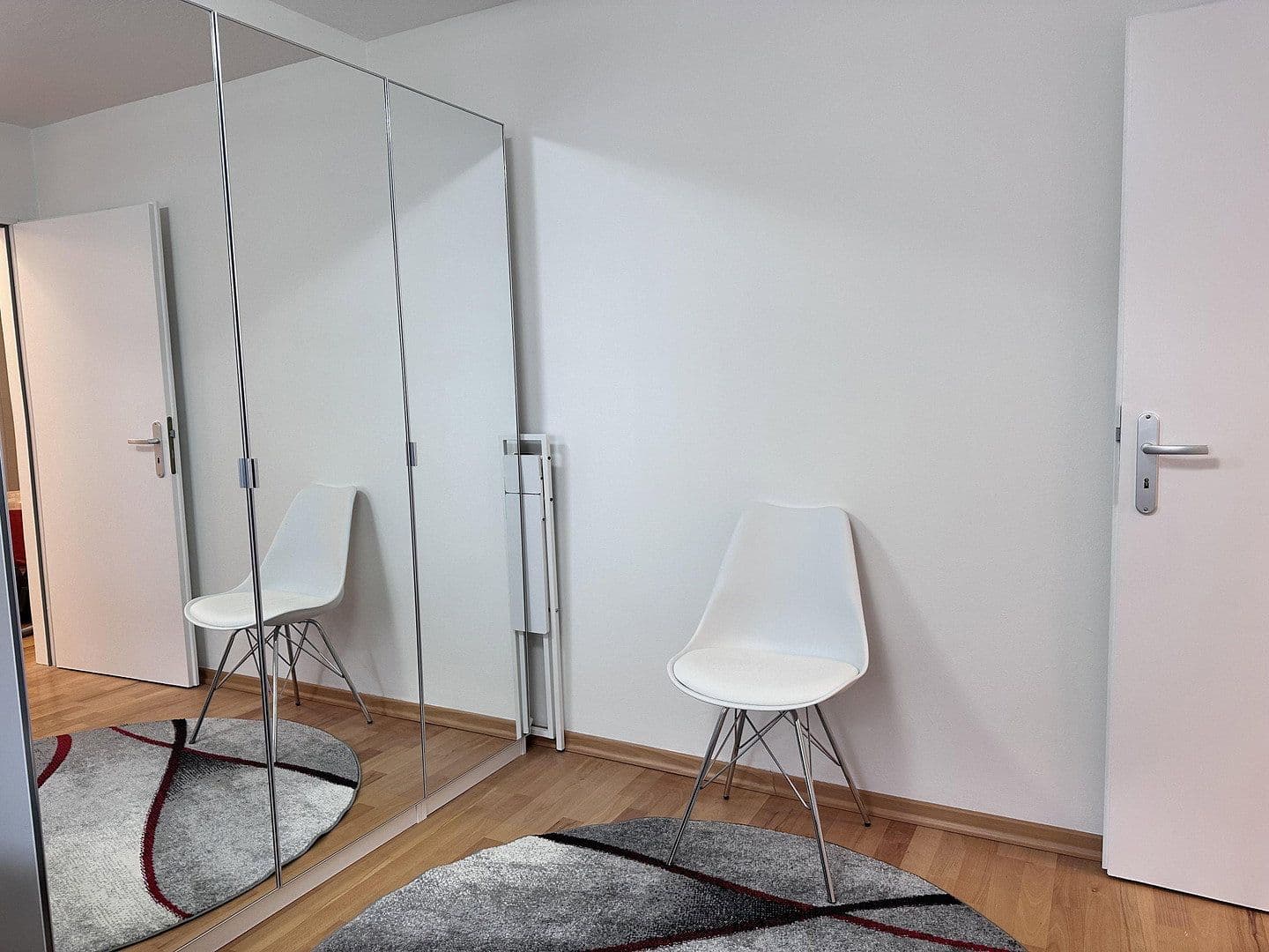 Prenájom bytu 3-izbový 73 m², München, Bavorsko Prenájom bytu 3-izbový 73 m², München, Bavorsko