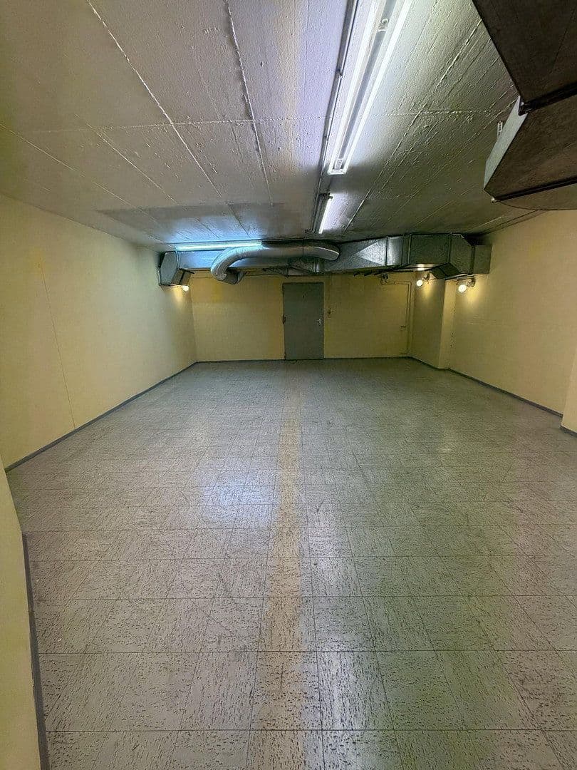 Prenájom nebytového priestoru 55 m², München, Bavorsko Prenájom nebytového priestoru 55 m², München, Bavorsko