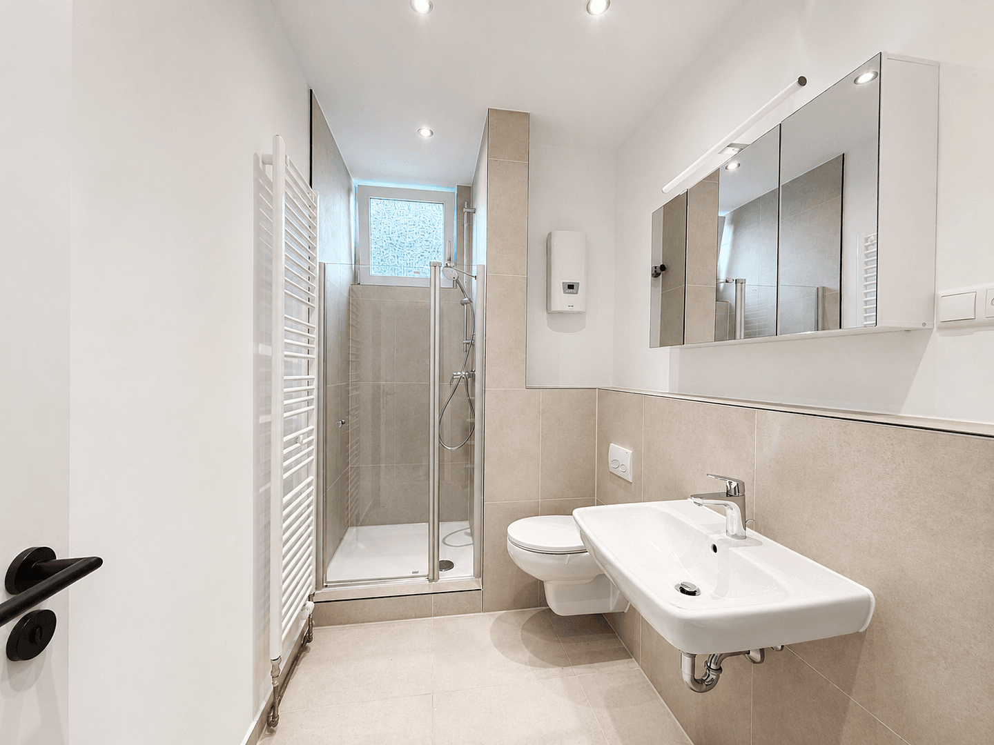 Predaj bytu 4-izbový 83 m², Fehrbellinstr. 7, Köln, Severné Porýnie - Westfálsko Predaj bytu 4-izbový 83 m², Fehrbellinstr. 7, Köln, Severné Porýnie - Westfálsko