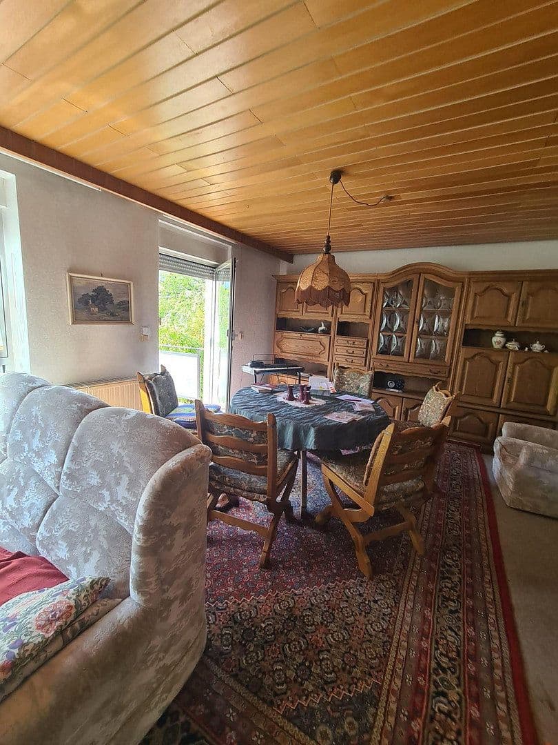 Predaj domu 132 m², pozemok 241 m², Moselschachtstraße 3, Neunkirchen, Sársko Predaj domu 132 m², pozemok 241 m², Moselschachtstraße 3, Neunkirchen, Sársko