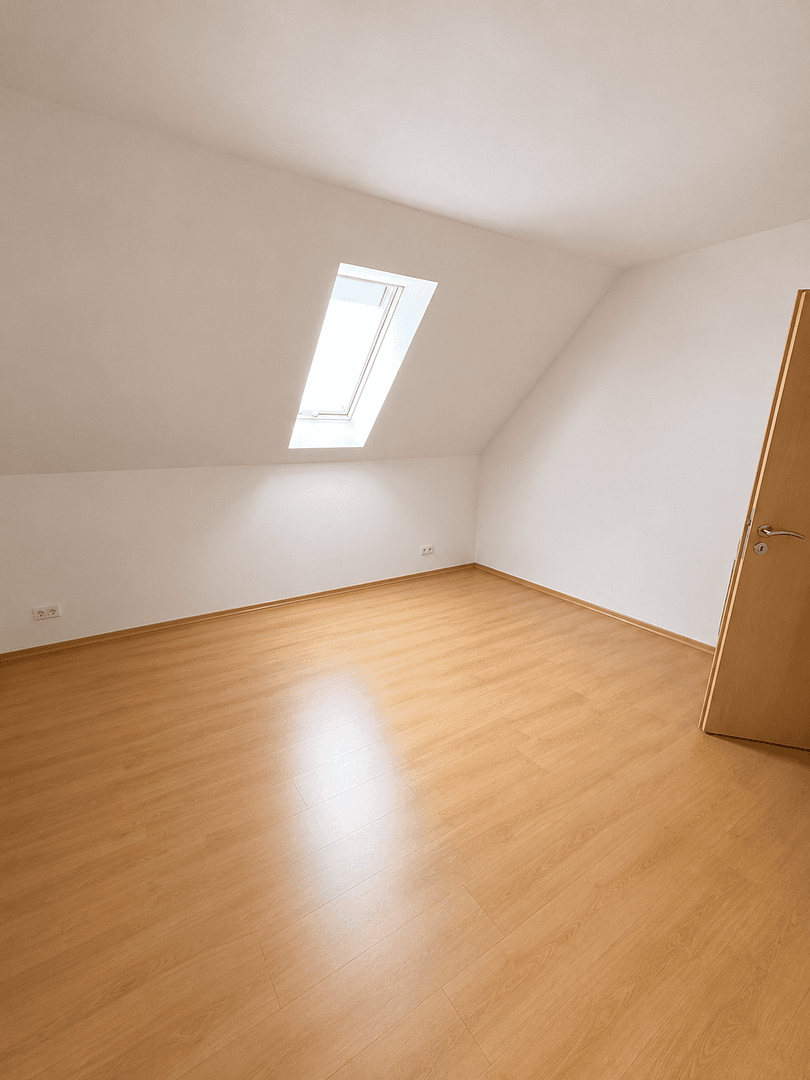 Predaj domu 113 m², pozemok 318 m², Scheuring, Bavorsko Predaj domu 113 m², pozemok 318 m², Scheuring, Bavorsko