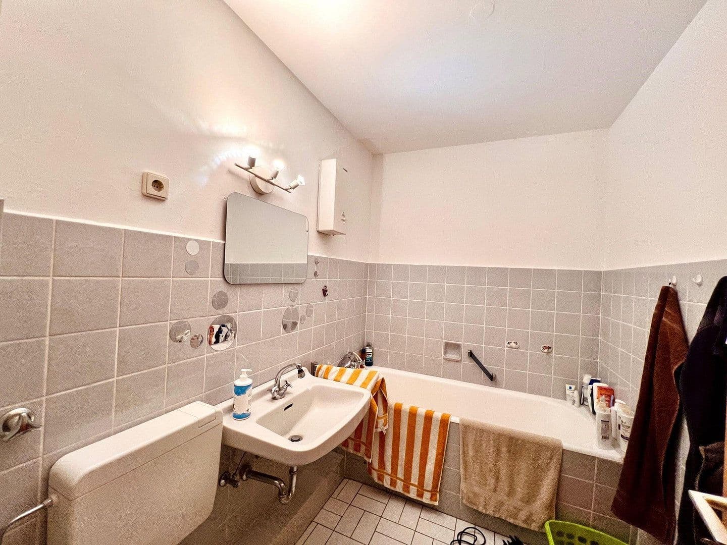 Prenájom bytu 3-izbový 77 m², Kerpen, Severné Porýnie - Westfálsko Prenájom bytu 3-izbový 77 m², Kerpen, Severné Porýnie - Westfálsko