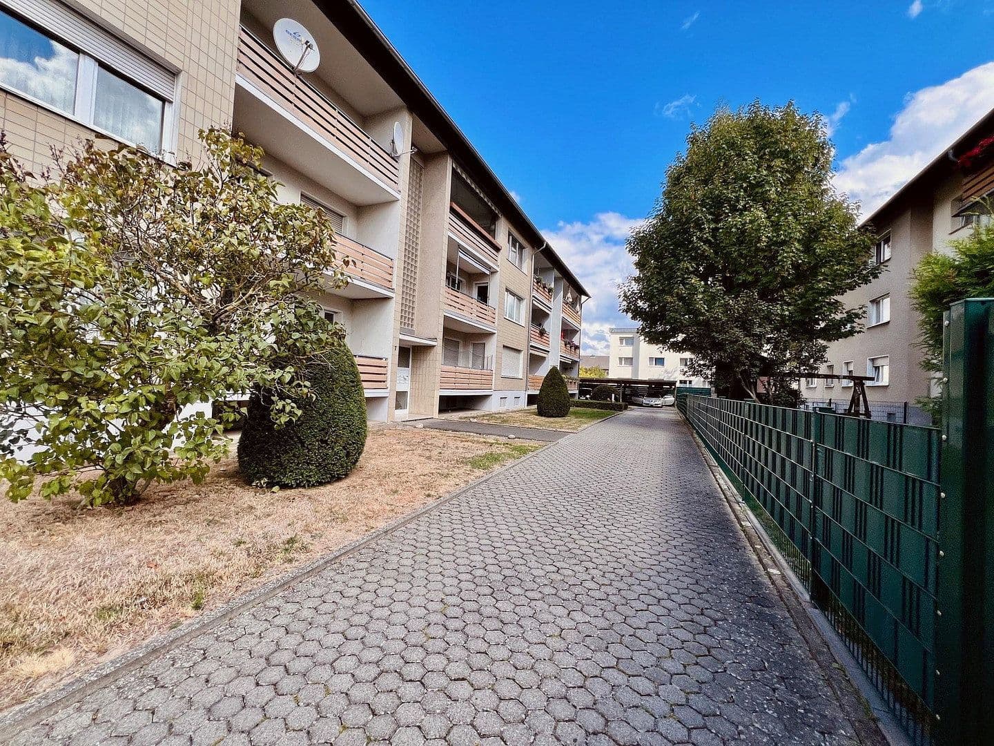 Prenájom bytu 3-izbový 77 m², Kerpen, Severné Porýnie - Westfálsko Prenájom bytu 3-izbový 77 m², Kerpen, Severné Porýnie - Westfálsko