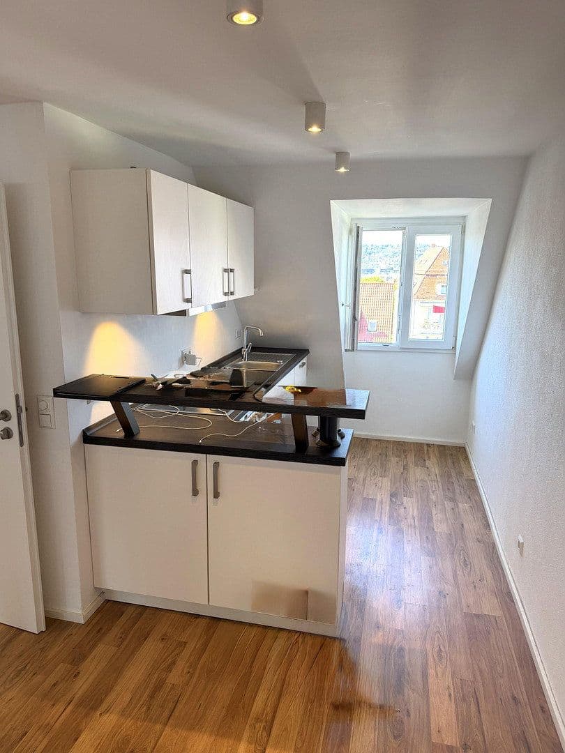 Predaj bytu 3-izbový 83 m², Stuttgart, Bádensko-Wurttembersko Predaj bytu 3-izbový 83 m², Stuttgart, Bádensko-Wurttembersko