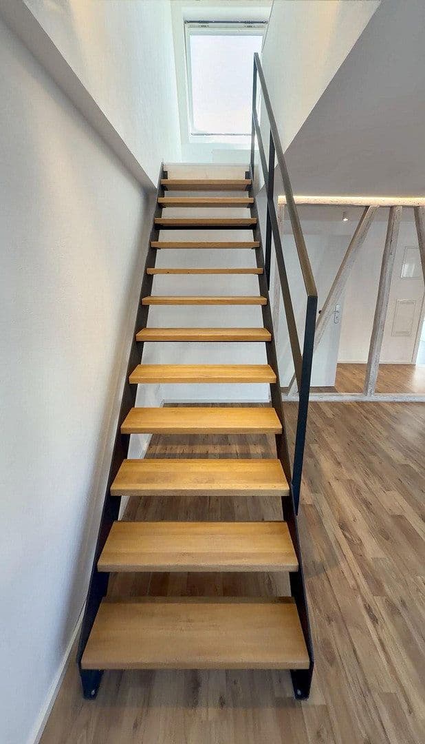 Predaj bytu 3-izbový 83 m², Stuttgart, Bádensko-Wurttembersko Predaj bytu 3-izbový 83 m², Stuttgart, Bádensko-Wurttembersko