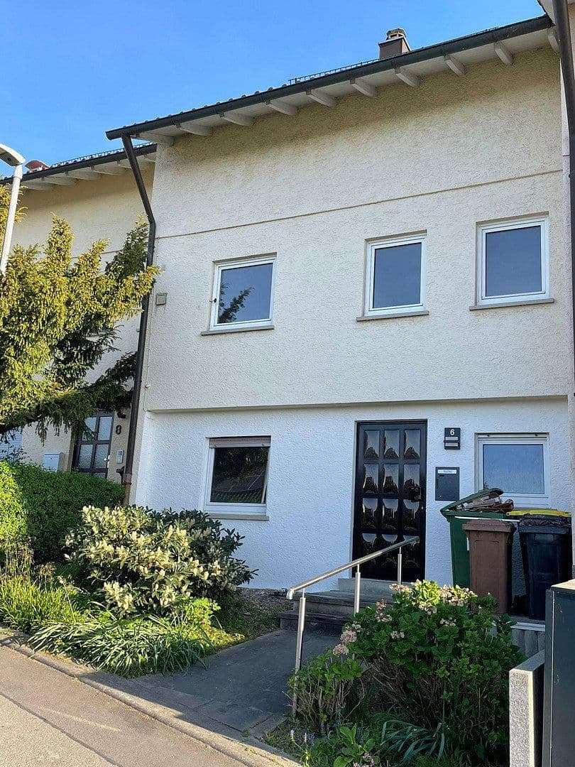 Predaj domu 118 m², pozemok 324 m², Schwieberdingen, Bádensko-Wurttembersko Predaj domu 118 m², pozemok 324 m², Schwieberdingen, Bádensko-Wurttembersko