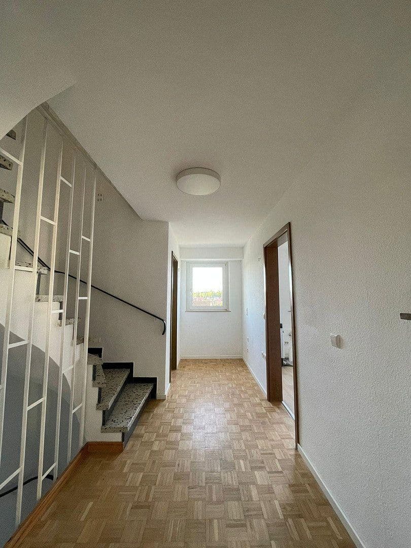 Predaj domu 118 m², pozemok 324 m², Schwieberdingen, Bádensko-Wurttembersko Predaj domu 118 m², pozemok 324 m², Schwieberdingen, Bádensko-Wurttembersko