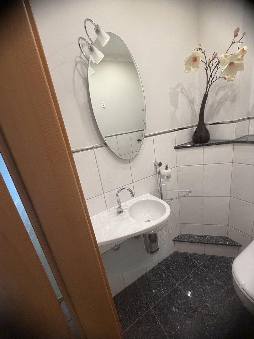 Predaj bytu 4-izbový 98 m², Am Braken 14, Wülfrath, Severné Porýnie - Westfálsko Predaj bytu 4-izbový 98 m², Am Braken 14, Wülfrath, Severné Porýnie - Westfálsko