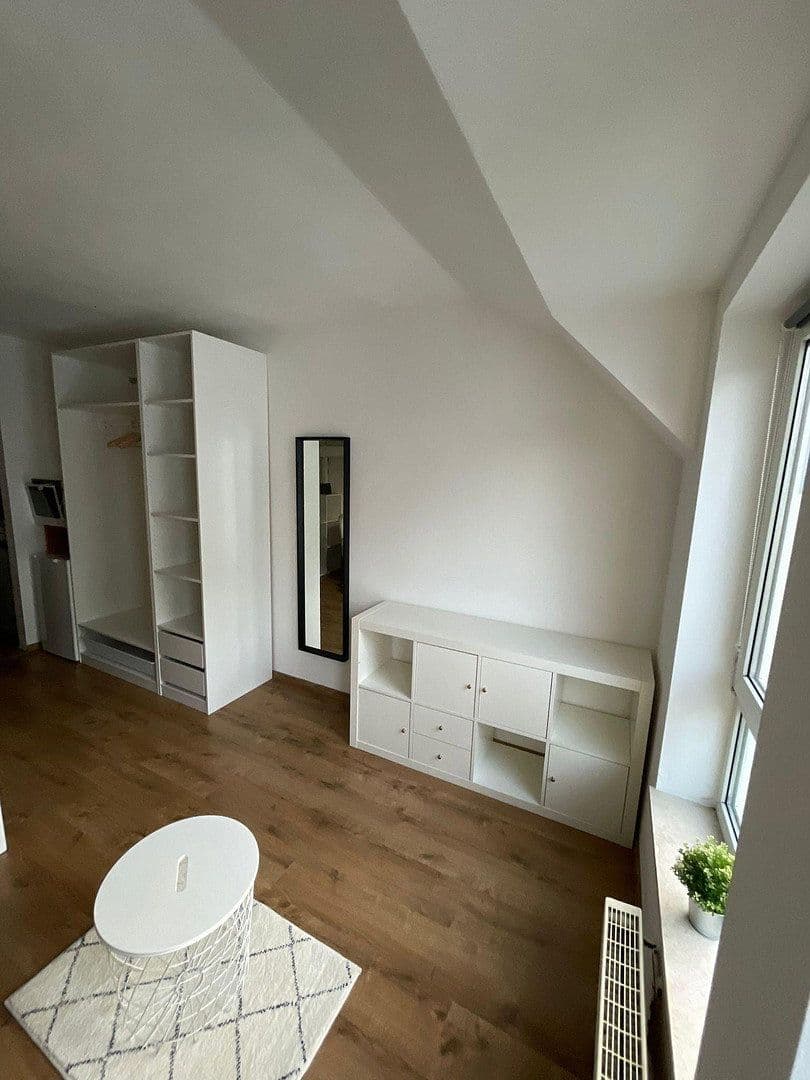 Prenájom bytu 1-izbový 20 m², Bismarckstr. 4, Kaiserslautern, Porýnie-Falcko Prenájom bytu 1-izbový 20 m², Bismarckstr. 4, Kaiserslautern, Porýnie-Falcko