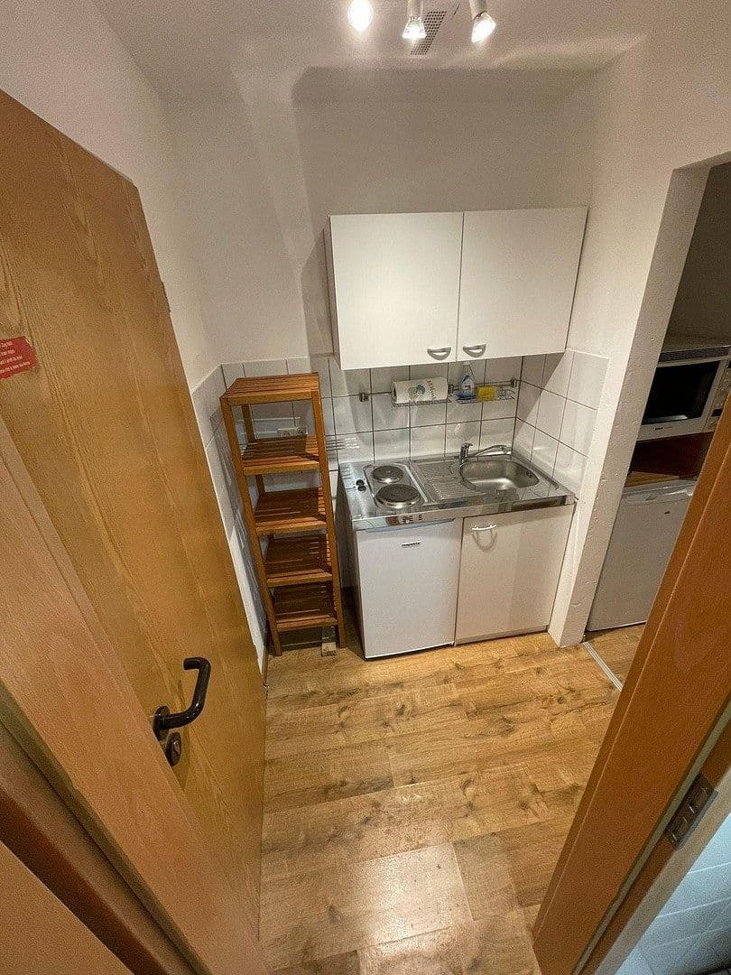 Prenájom bytu 1-izbový 20 m², Bismarckstr. 4, Kaiserslautern, Porýnie-Falcko Prenájom bytu 1-izbový 20 m², Bismarckstr. 4, Kaiserslautern, Porýnie-Falcko