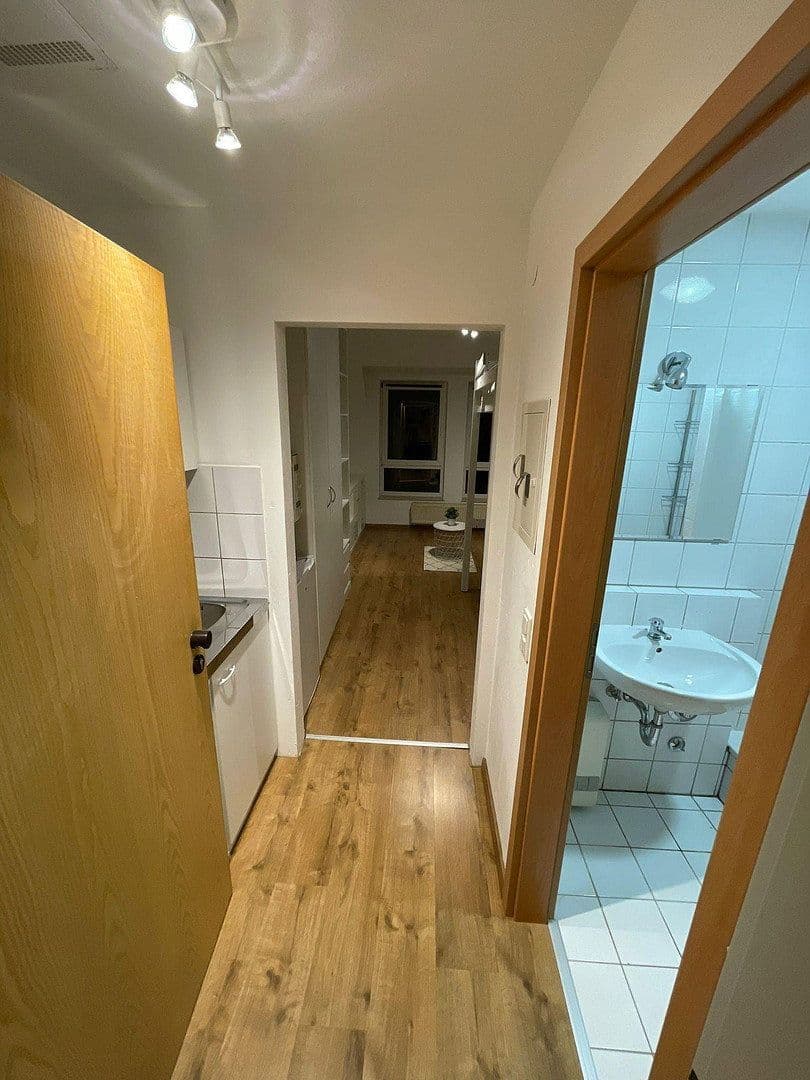 Prenájom bytu 1-izbový 20 m², Bismarckstr. 4, Kaiserslautern, Porýnie-Falcko Prenájom bytu 1-izbový 20 m², Bismarckstr. 4, Kaiserslautern, Porýnie-Falcko