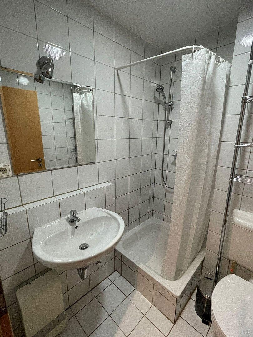 Prenájom bytu 1-izbový 20 m², Bismarckstr. 4, Kaiserslautern, Porýnie-Falcko Prenájom bytu 1-izbový 20 m², Bismarckstr. 4, Kaiserslautern, Porýnie-Falcko