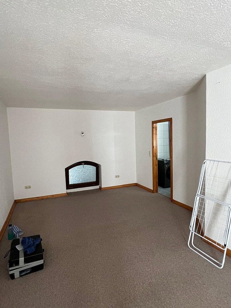 Prenájom bytu 3-izbový 80 m², Roermonder Strasse 279, Mönchengladbach, Severné Porýnie - Westfálsko Prenájom bytu 3-izbový 80 m², Roermonder Strasse 279, Mönchengladbach, Severné Porýnie - Westfálsko
