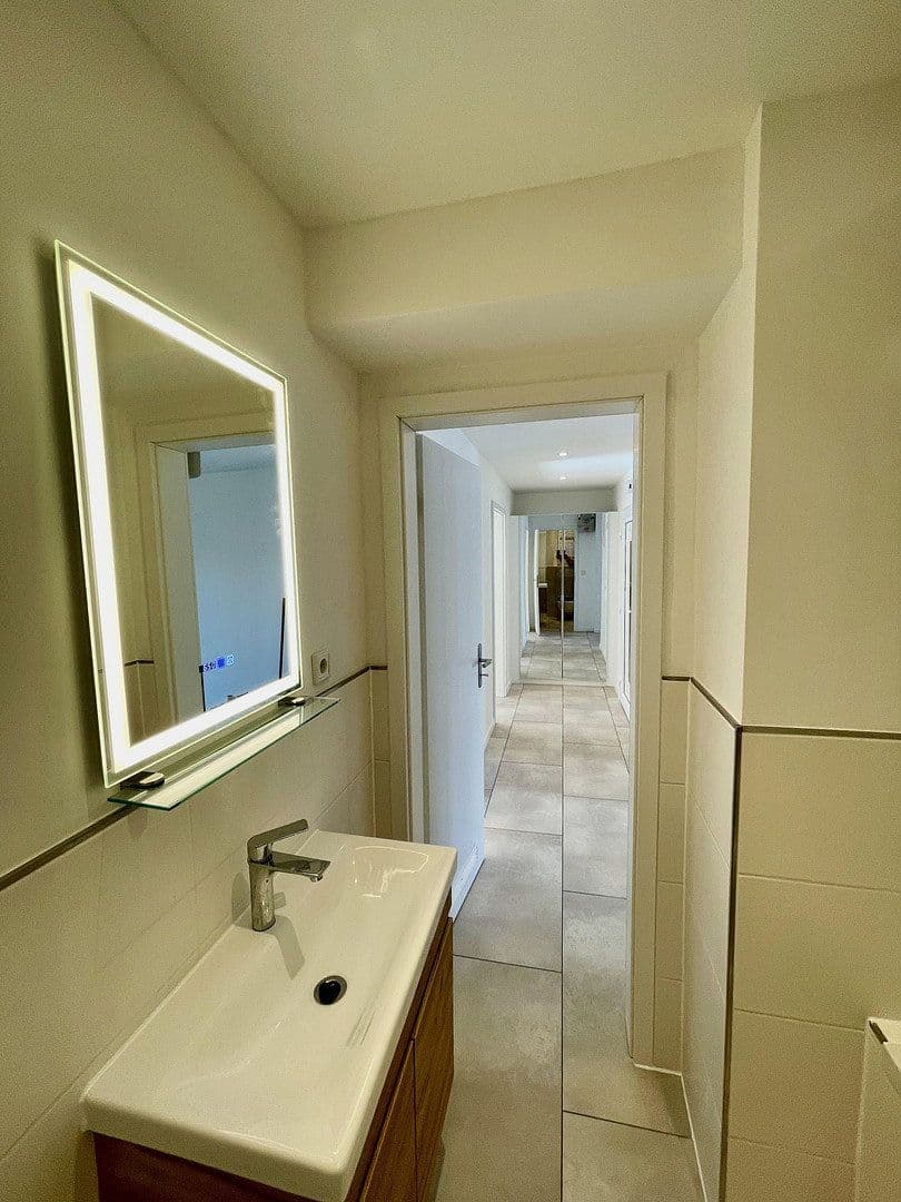 Prenájom bytu 2-izbový 60 m², St.-Franziskus-Str. 9, Kaiserslautern, Porýnie-Falcko Prenájom bytu 2-izbový 60 m², St.-Franziskus-Str. 9, Kaiserslautern, Porýnie-Falcko