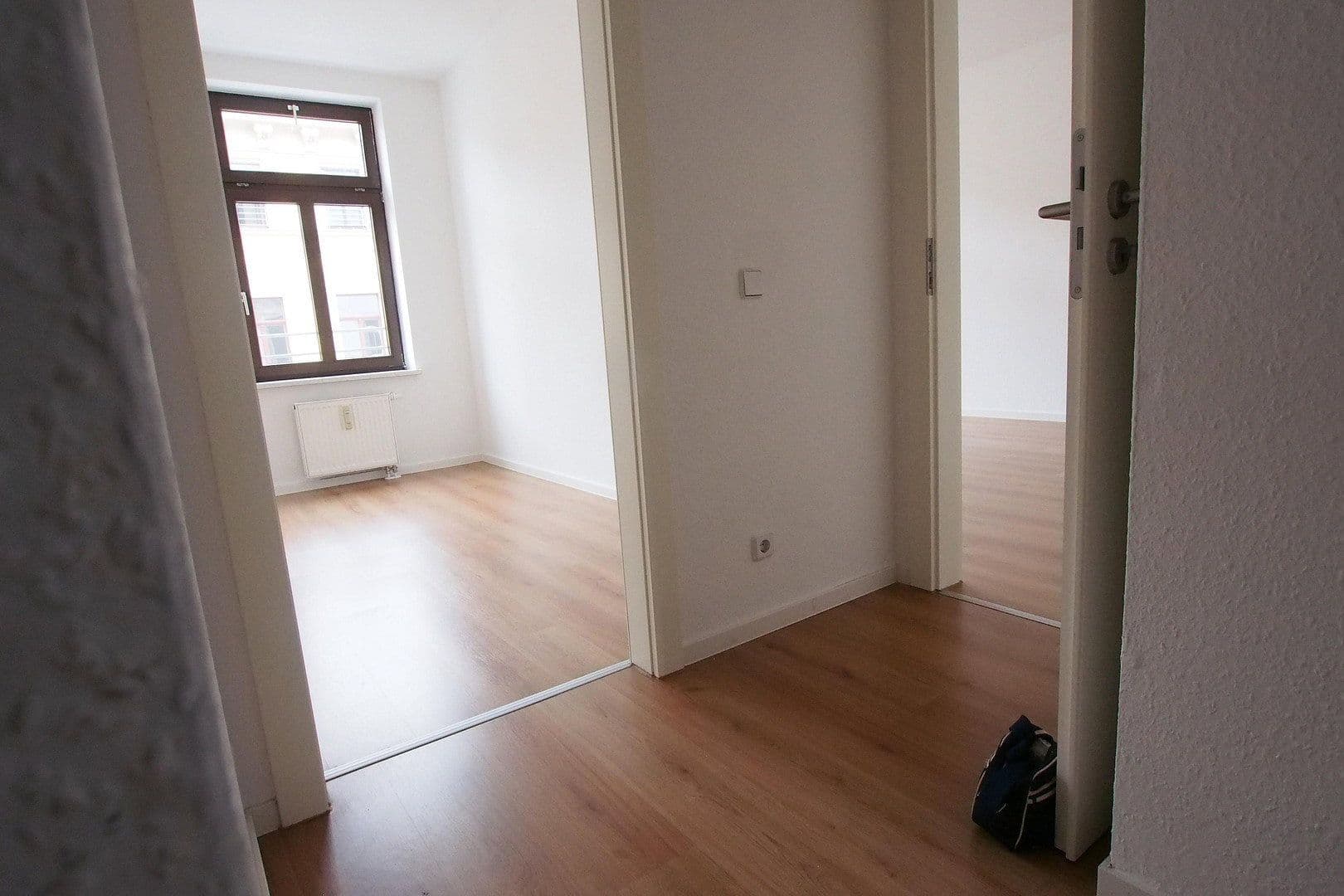 Prenájom bytu 3-izbový 83 m², Thomasiusstr. 40, Halle, Sasko-Anhaltsko Prenájom bytu 3-izbový 83 m², Thomasiusstr. 40, Halle, Sasko-Anhaltsko
