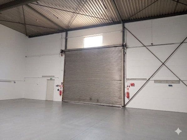 Prenájom nebytového priestoru 725 m², Barsbüttel, Šlezvicko-Holštajnsko Prenájom nebytového priestoru 725 m², Barsbüttel, Šlezvicko-Holštajnsko