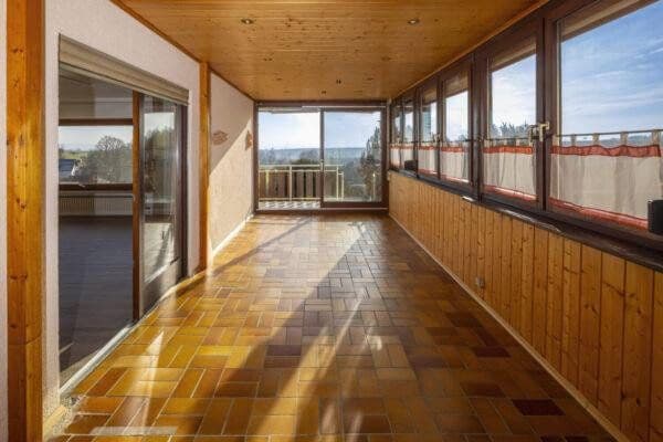 Predaj domu 260 m², pozemok 2.258 m², Gundelsheim, Bádensko-Wurttembersko Predaj domu 260 m², pozemok 2.258 m², Gundelsheim, Bádensko-Wurttembersko