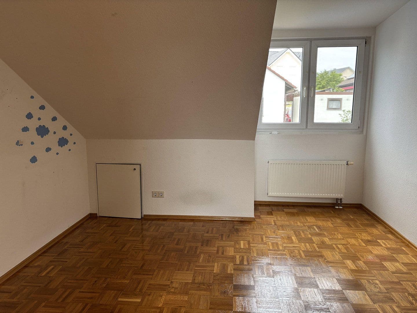 Predaj domu 120 m², pozemok 230 m², Friolzheim, Bádensko-Wurttembersko Predaj domu 120 m², pozemok 230 m², Friolzheim, Bádensko-Wurttembersko