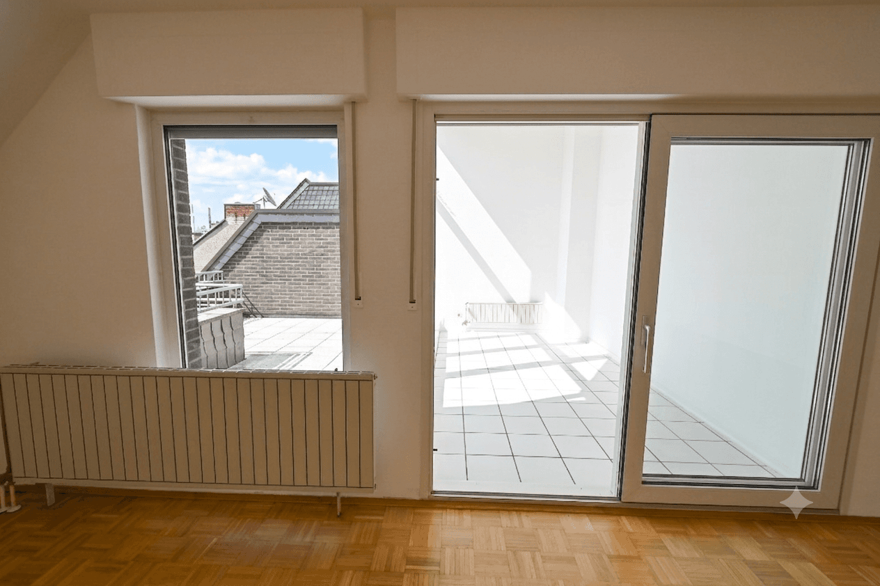 Prenájom bytu 3-izbový 110 m², Frankfurter Str. 214, Köln, Severné Porýnie - Westfálsko Prenájom bytu 3-izbový 110 m², Frankfurter Str. 214, Köln, Severné Porýnie - Westfálsko