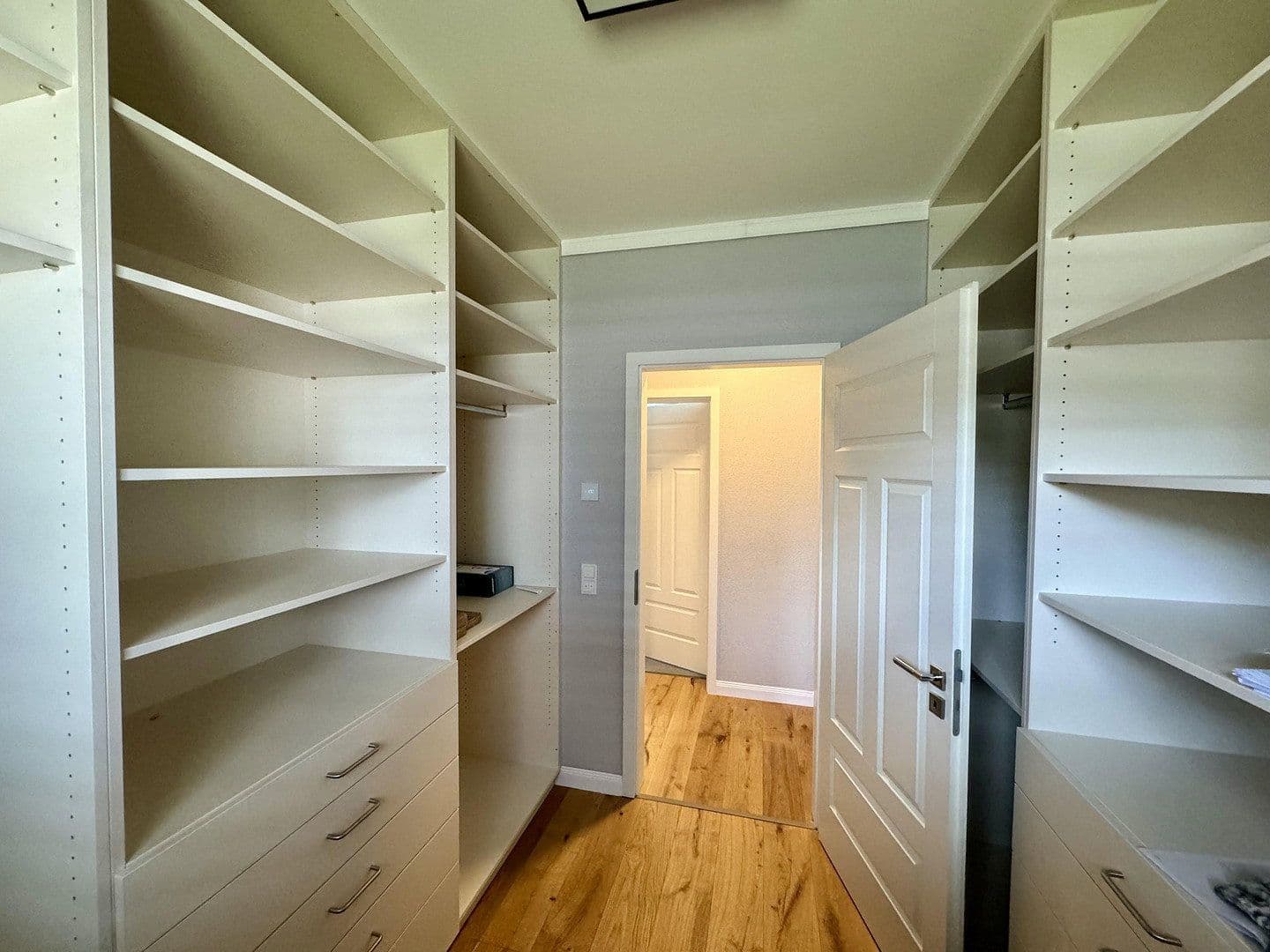 Predaj domu 150 m², pozemok 700 m², Buchen (Odenwald), Bádensko-Wurttembersko Predaj domu 150 m², pozemok 700 m², Buchen (Odenwald), Bádensko-Wurttembersko