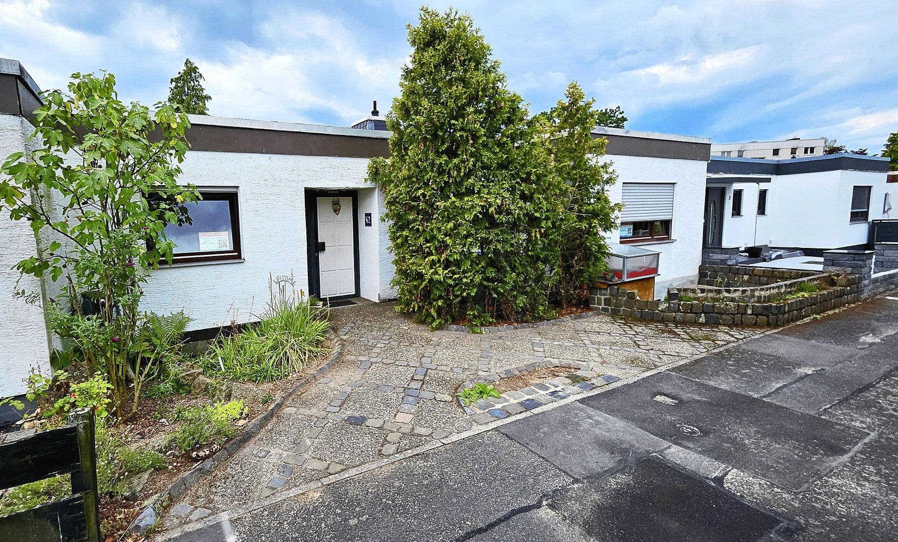 Predaj domu 114 m², pozemok 334 m², Rodgau, Hesensko Predaj domu 114 m², pozemok 334 m², Rodgau, Hesensko