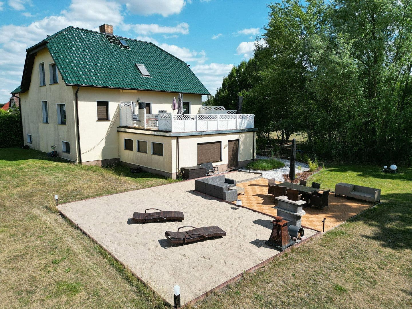 Predaj domu 420 m², pozemok 6.978 m², Kremmen, Brandenbursko Predaj domu 420 m², pozemok 6.978 m², Kremmen, Brandenbursko